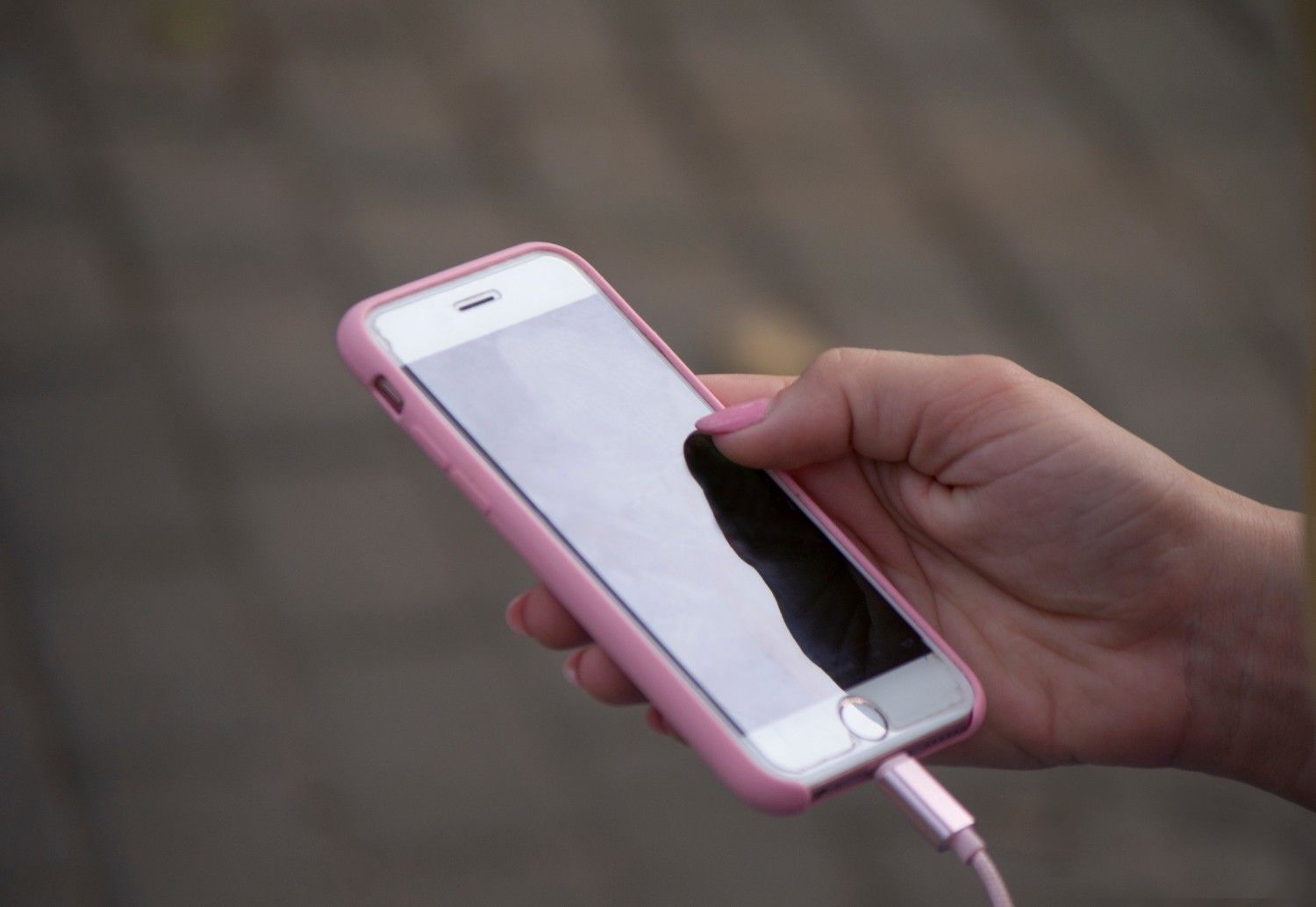 Pourquoi votre iPhone est bloqué en charge après 80 %?