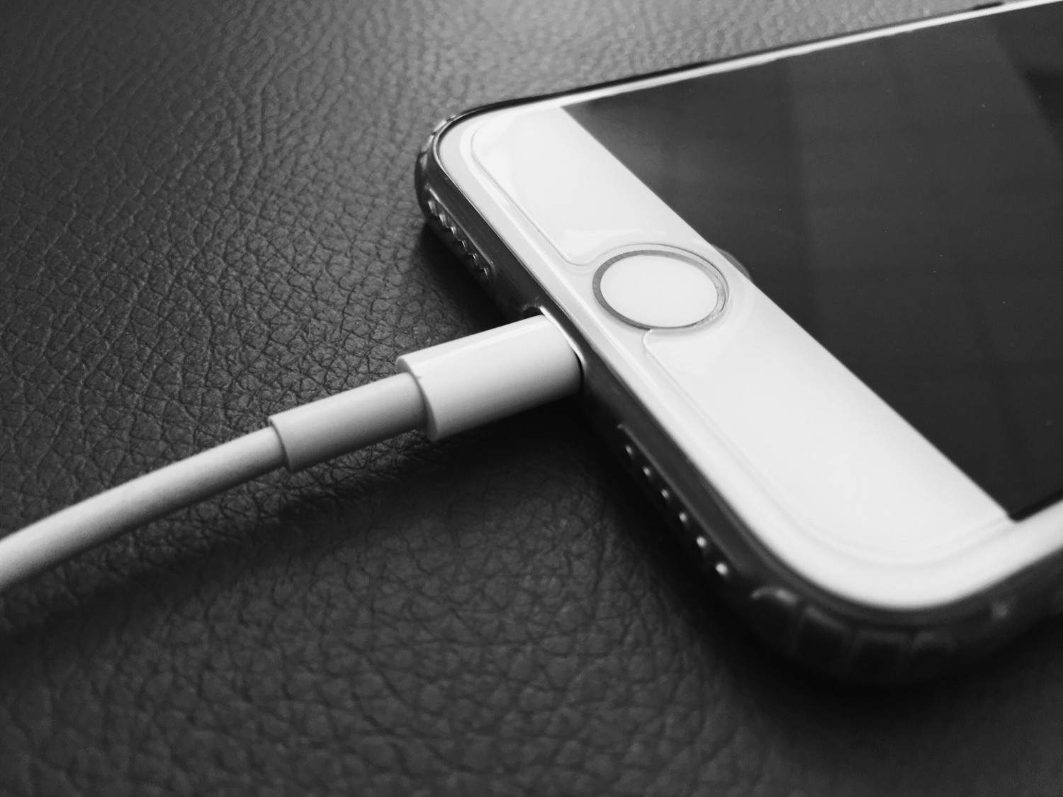 Chargeur d’iPhone qui ne fonctionne plus : comment identifier et résoudre le problème