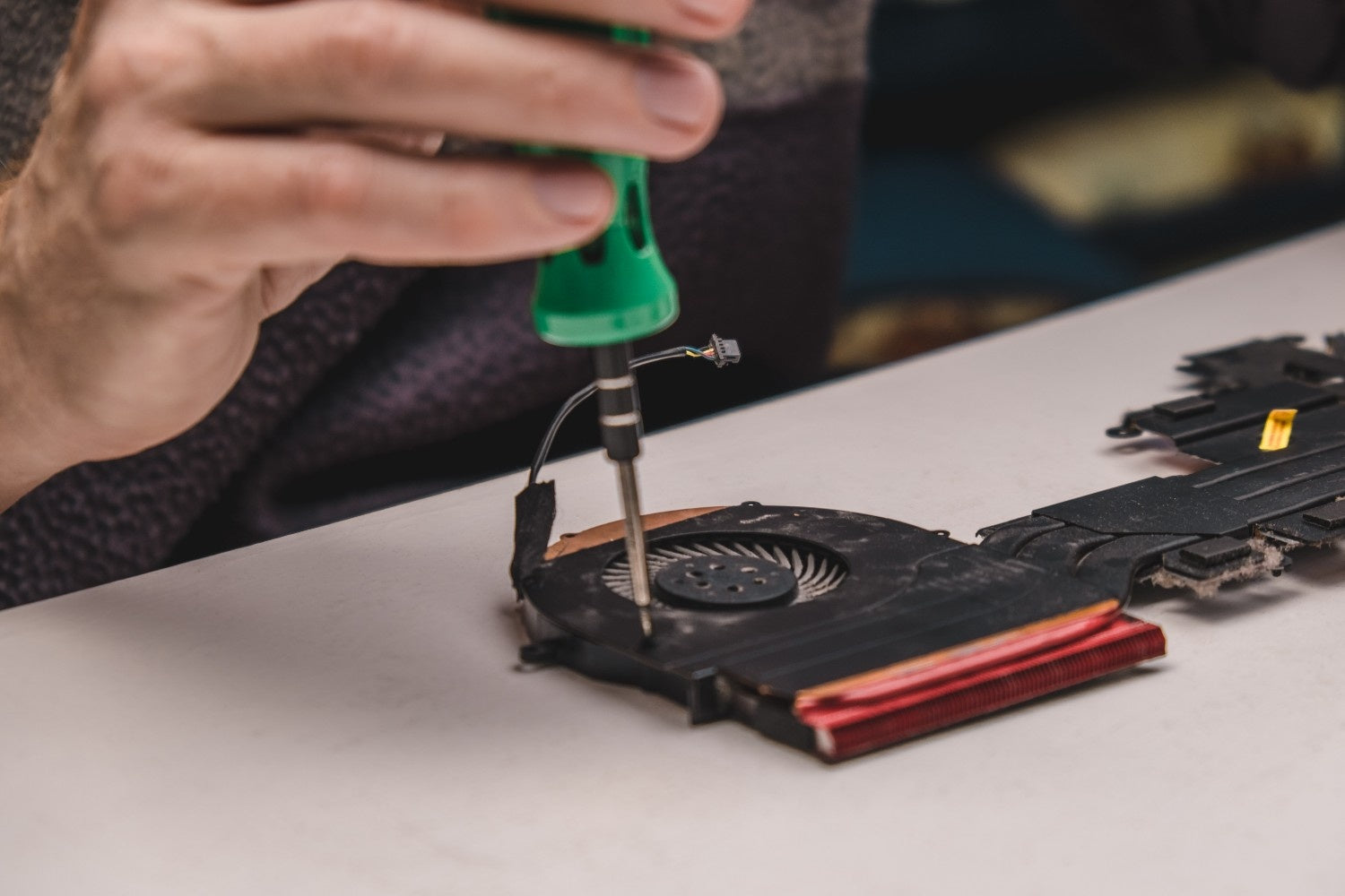 Ventilateur de MacBook Air qui tourne sans arrêt : que faire ?